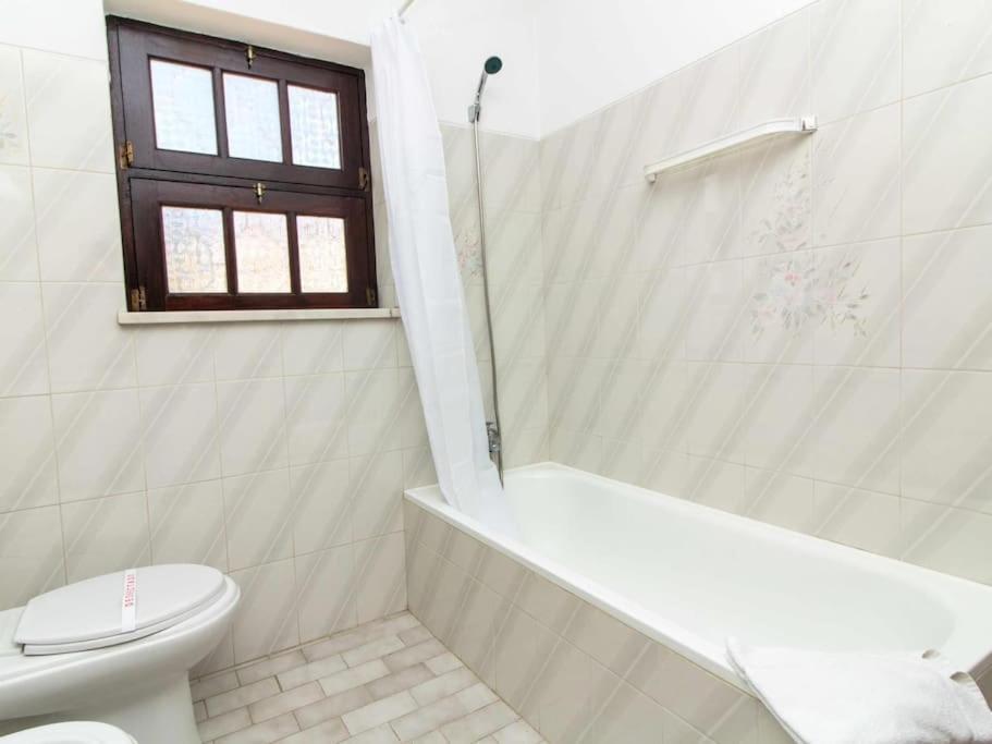 Villa Dogueno- Privat Pool & Privacy & Albufeira Center ภายนอก รูปภาพ