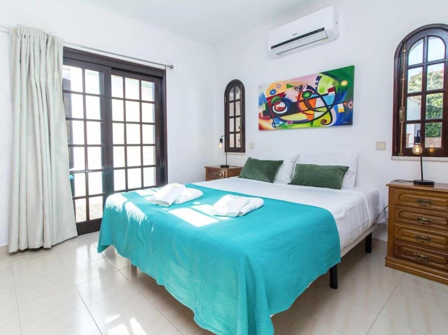 Villa Dogueno- Privat Pool & Privacy & Albufeira Center ภายนอก รูปภาพ