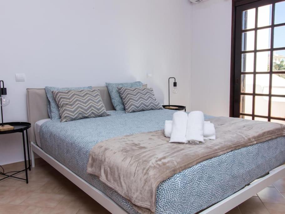 Villa Dogueno- Privat Pool & Privacy & Albufeira Center ภายนอก รูปภาพ