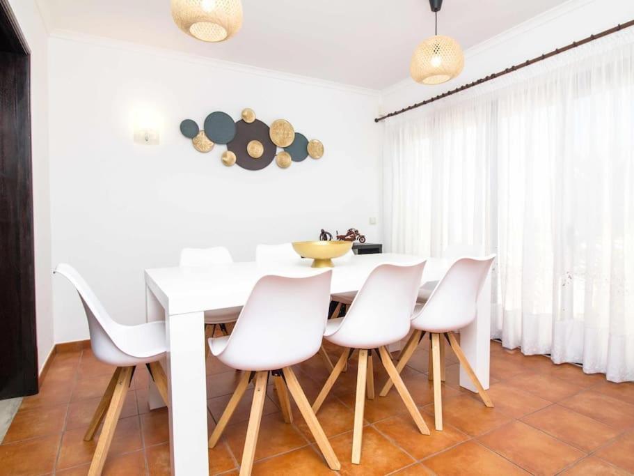 Villa Dogueno- Privat Pool & Privacy & Albufeira Center ภายนอก รูปภาพ