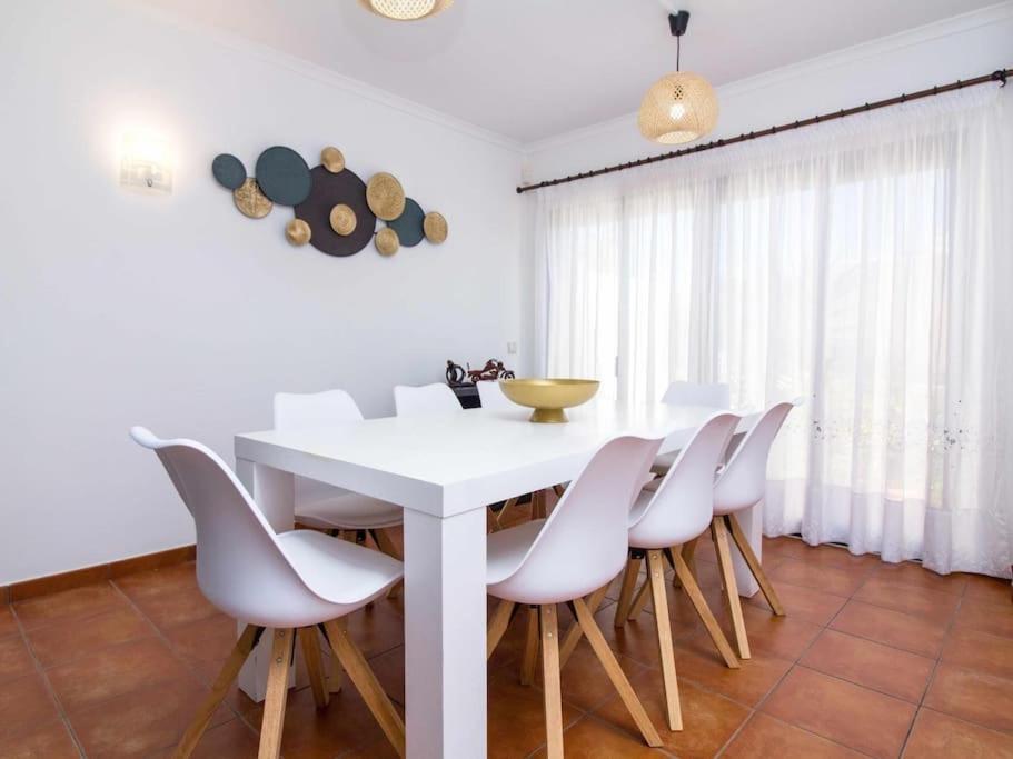 Villa Dogueno- Privat Pool & Privacy & Albufeira Center ภายนอก รูปภาพ